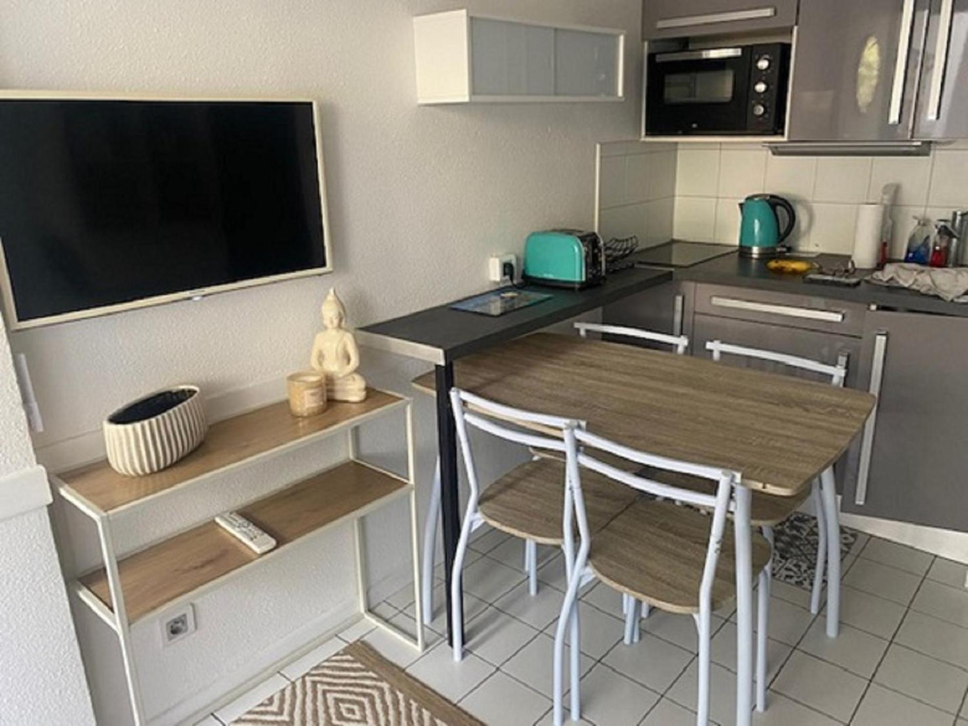 Vittoria Immobilier 6 -Reglement Sur Place - Cheques Vacances Acceptes La Grande-Motte Szoba fotó