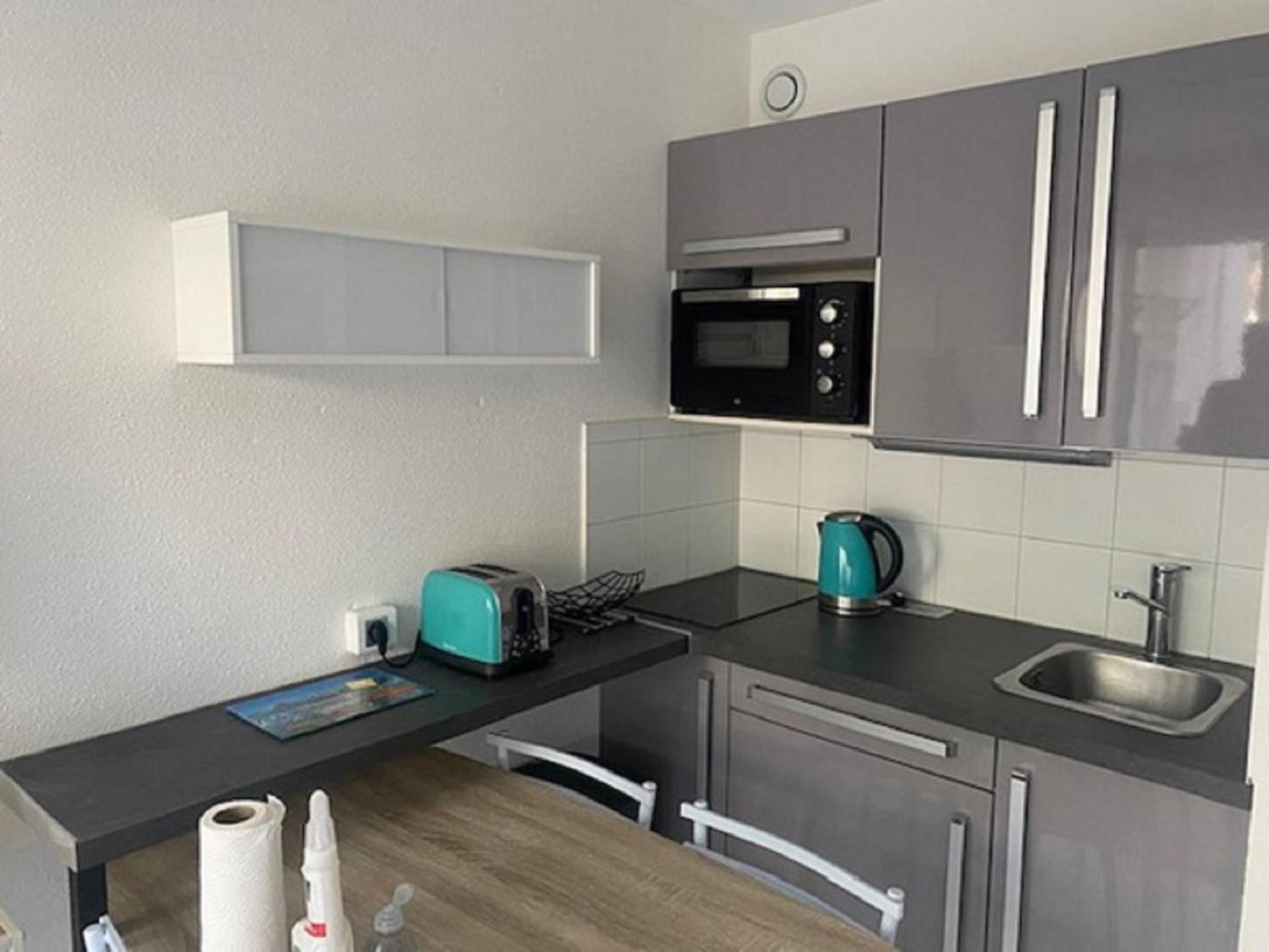 Vittoria Immobilier 6 -Reglement Sur Place - Cheques Vacances Acceptes La Grande-Motte Szoba fotó