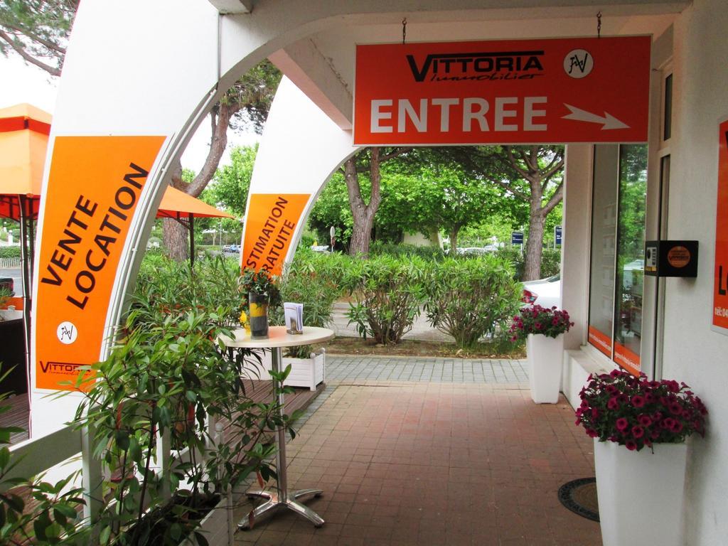 Vittoria Immobilier 6 -Reglement Sur Place - Cheques Vacances Acceptes La Grande-Motte Kültér fotó
